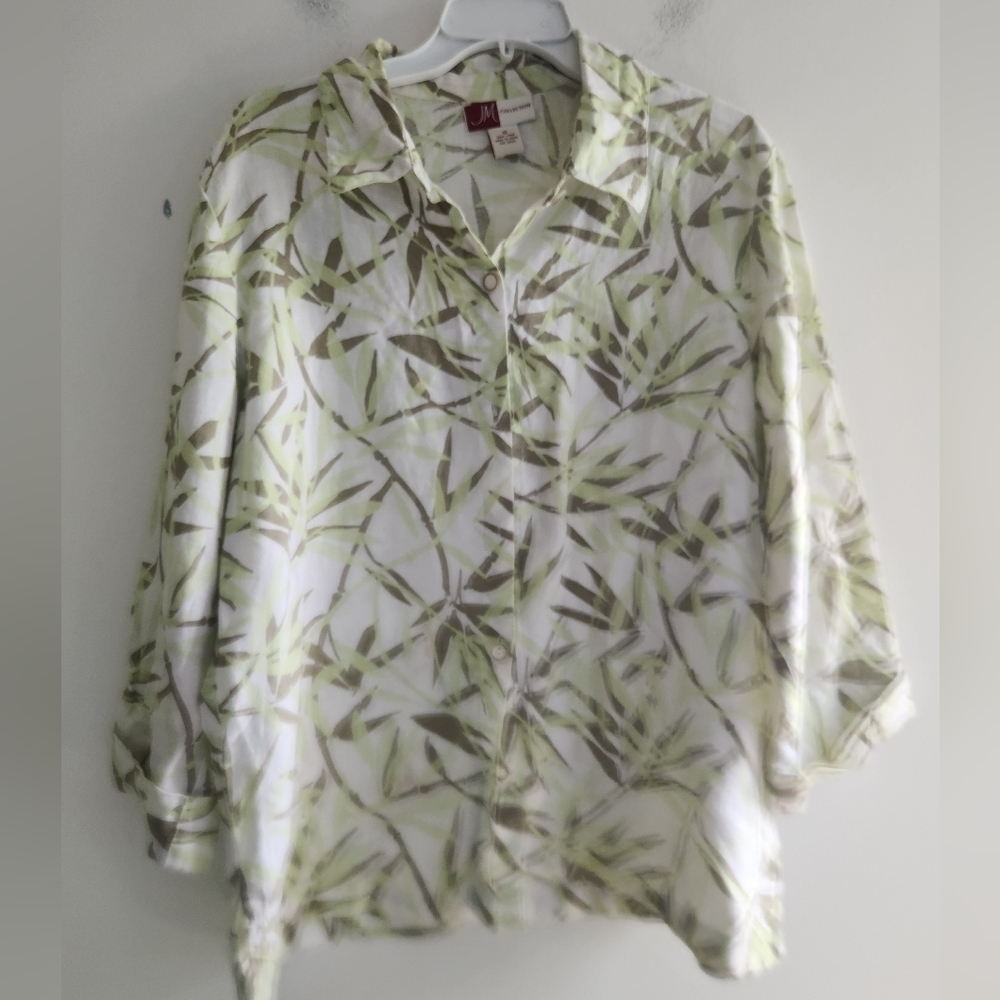 JM Collection White Button-Down Shirt with Green Leaf Print